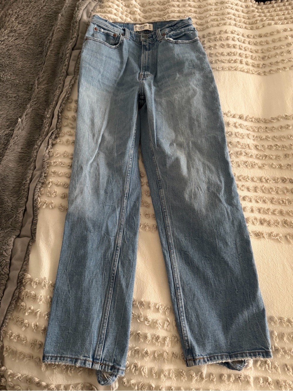 Abercrombie Ankle Straight Ultra High Rise